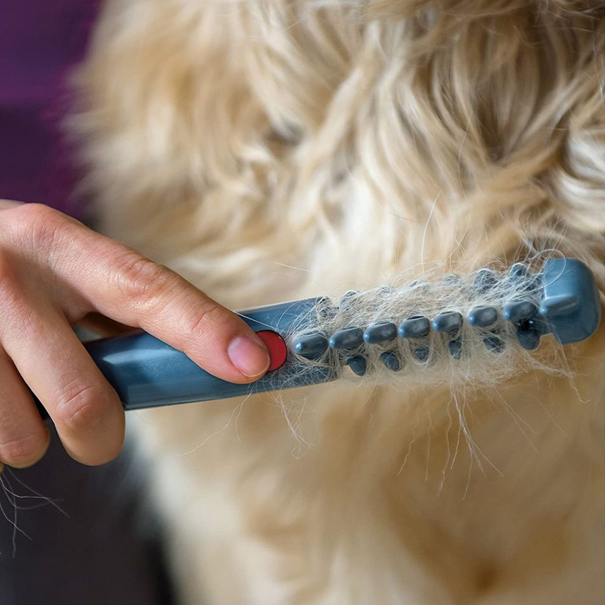 knot-out-electric-grooming-comb
