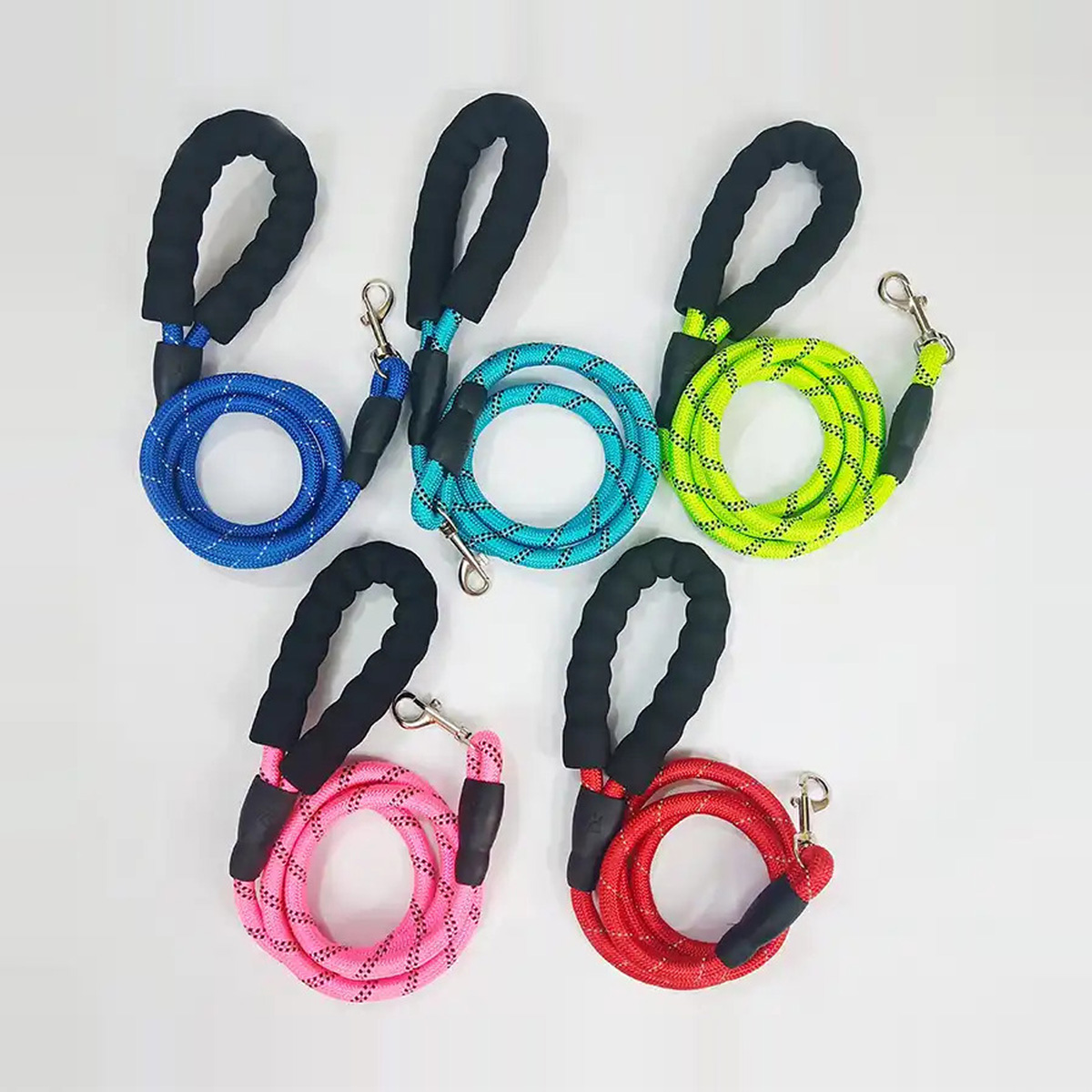 dog-leash-nylon-reflective-foam-handle