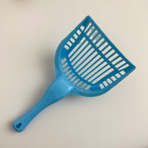 cat-litter-scooper-blue